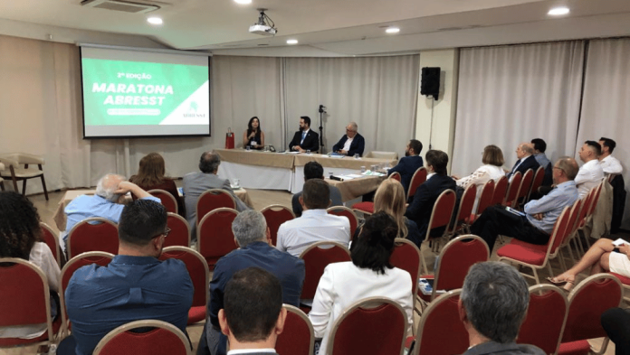 Maratona Abresst reúne 14 especialistas par